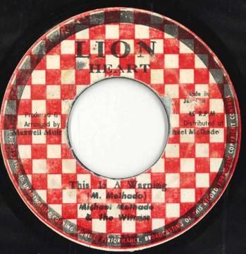【絶版品あり】飯塚雅弓 CD&アルバムセット Amazon.co.jp: VOiCE of飯塚雅弓リズム: あふれ出す雅弓のリズム