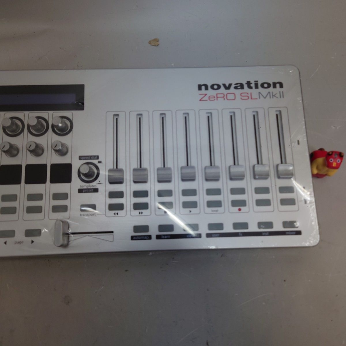Novation ZeRO SL MkII MIDIコントローラー Novation ZeRO SL MkII Reviews | Sweetwater