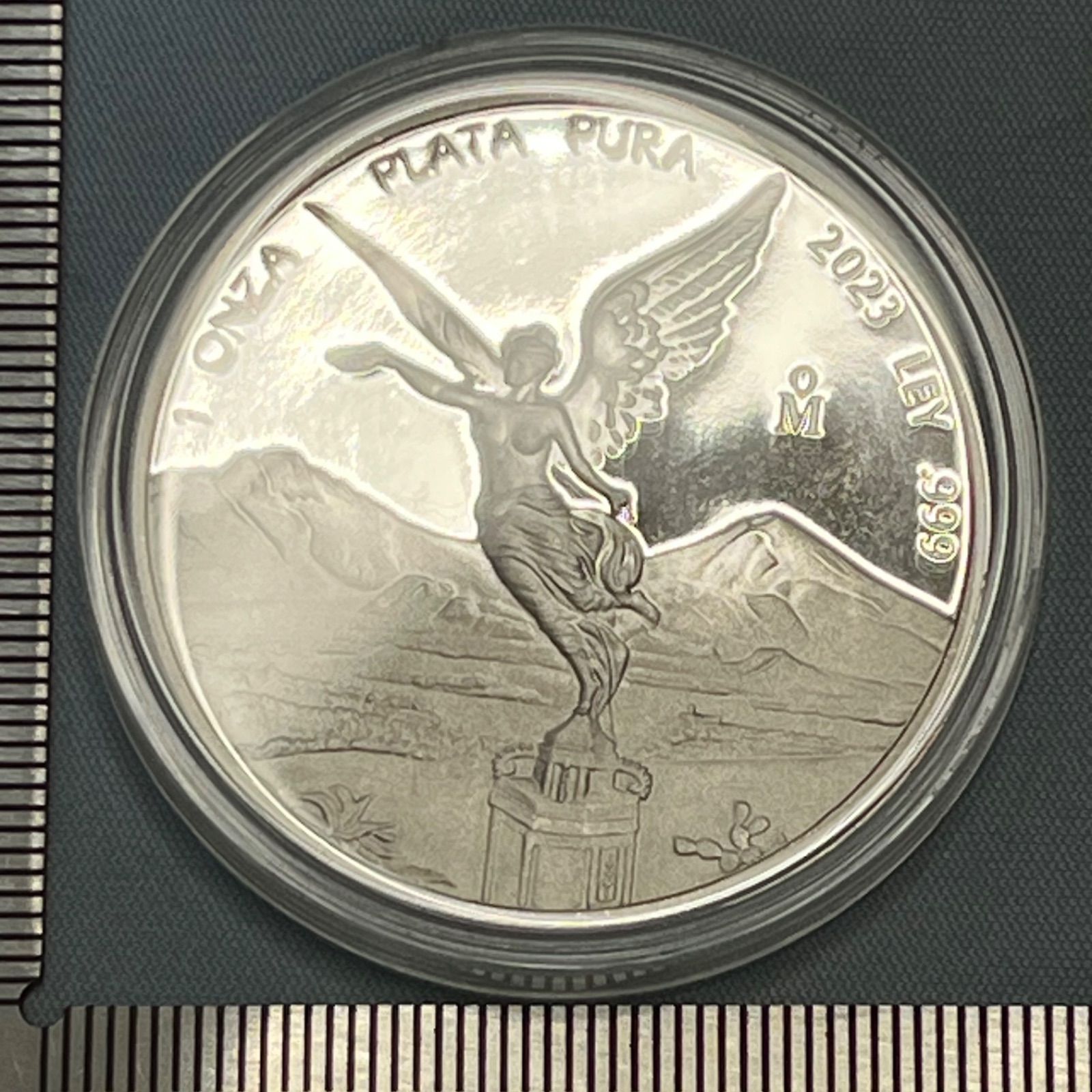 銀貨 2025年 メキシコ リベルタッド 1オンス銀貨 プルーフ 自由の女神と火山の輝き 290