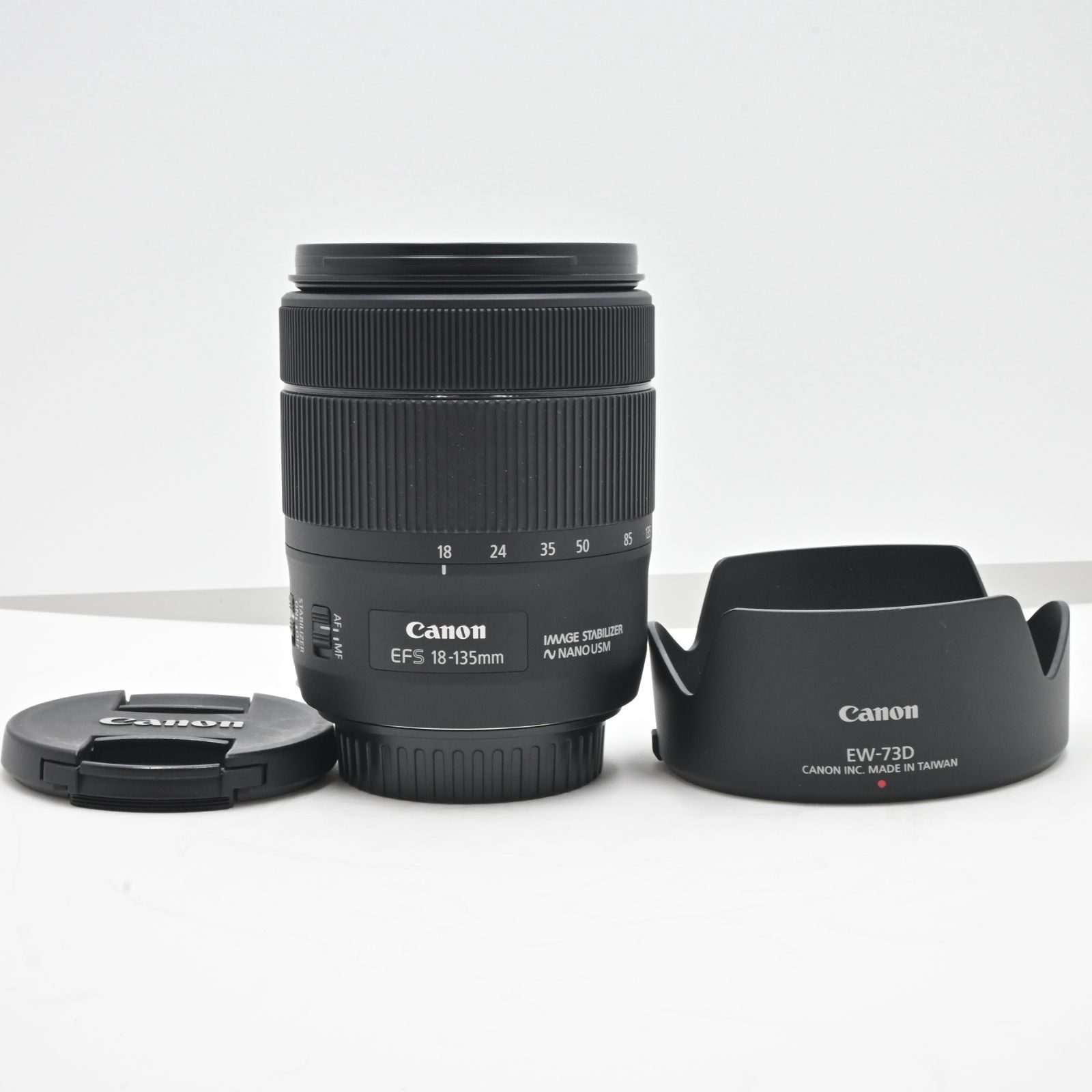 Canon EF-S 18-135mm f/3.5-5.6 IS ズームレンズ Canon 標準
