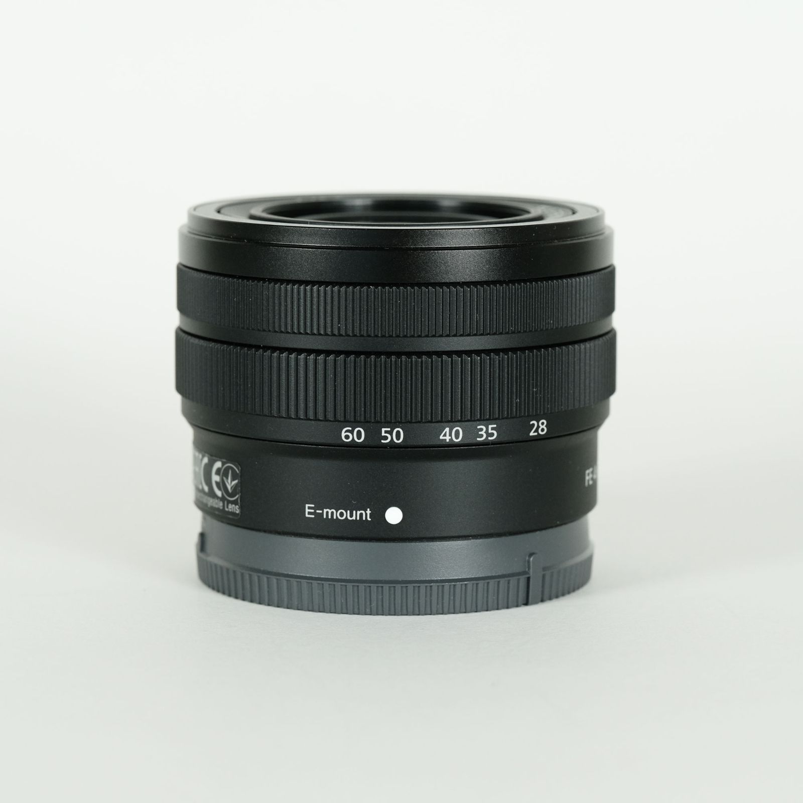 sel2860 フィルター付き　ソニー e-mountレンズ コンパクトでお散歩レンズに最適。ソニー『SEL2860 FE 28-60mm