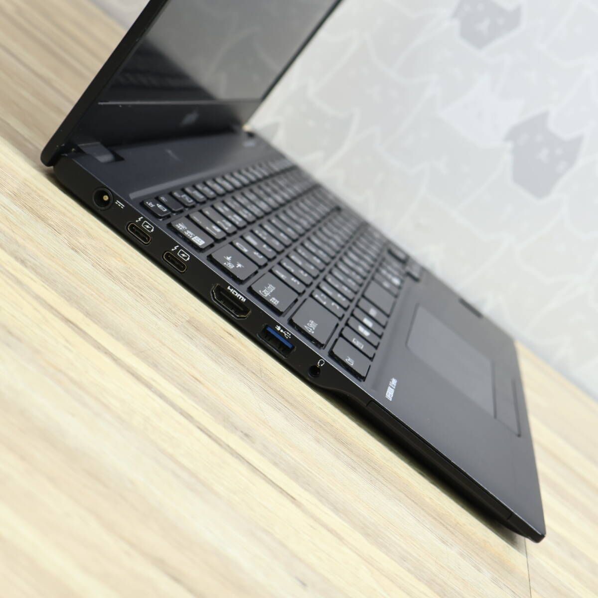 ☆美品 高性能10世代4コアi5！M.2 NVMeSSD256GB メモリ16GB☆U9310/D Core i5-10310U Webカメラ  TypeC Win11 MS Office2019 H&B☆P80706 - メルカリ