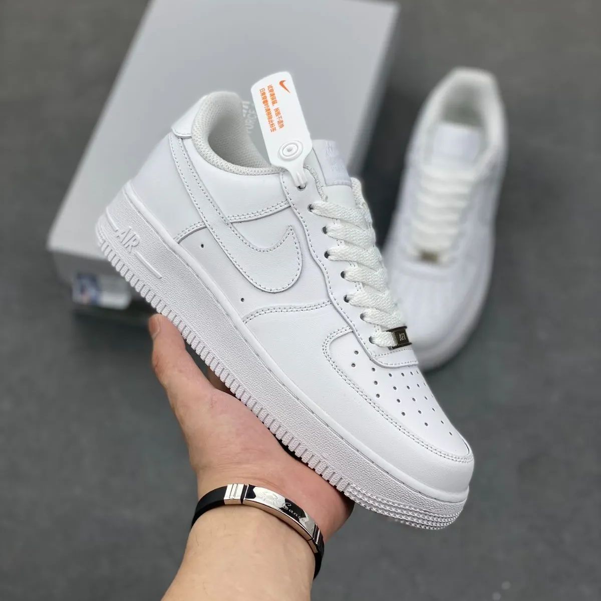 値下げします 新品 ナイキ エアフォース1 Nike Air Force 1 low ホワイト レディース メンズ スニーカー 並行輸入品