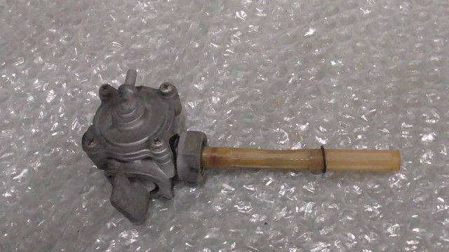 V-TWIN マグナ　MC29-1014xxx　の　燃料コック:#1669340550