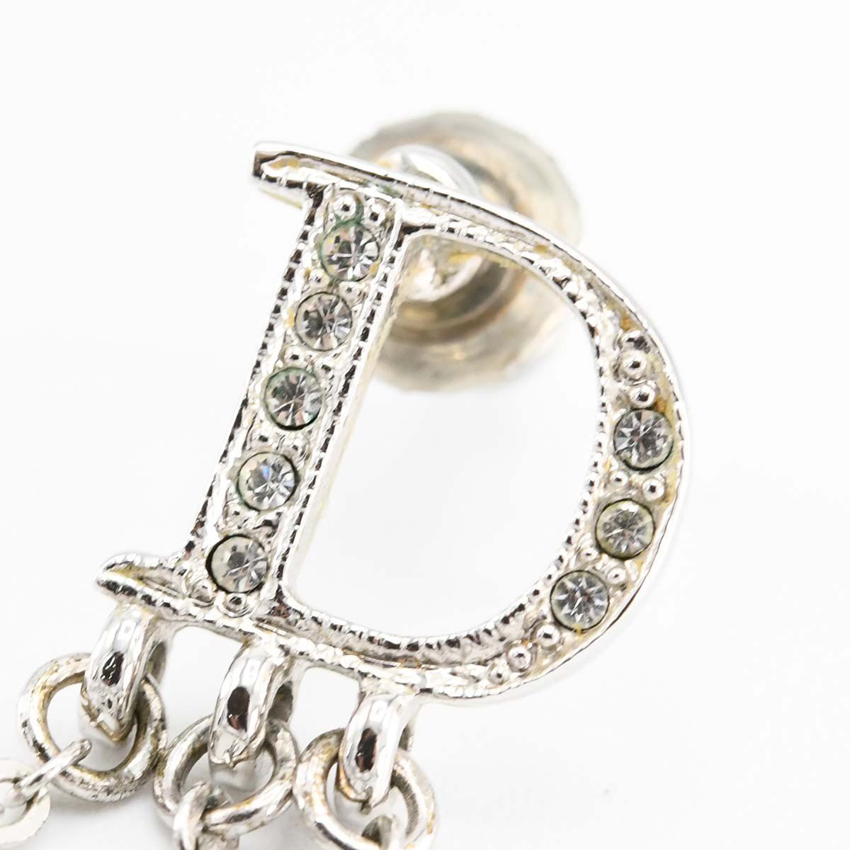 ピアス ロゴ