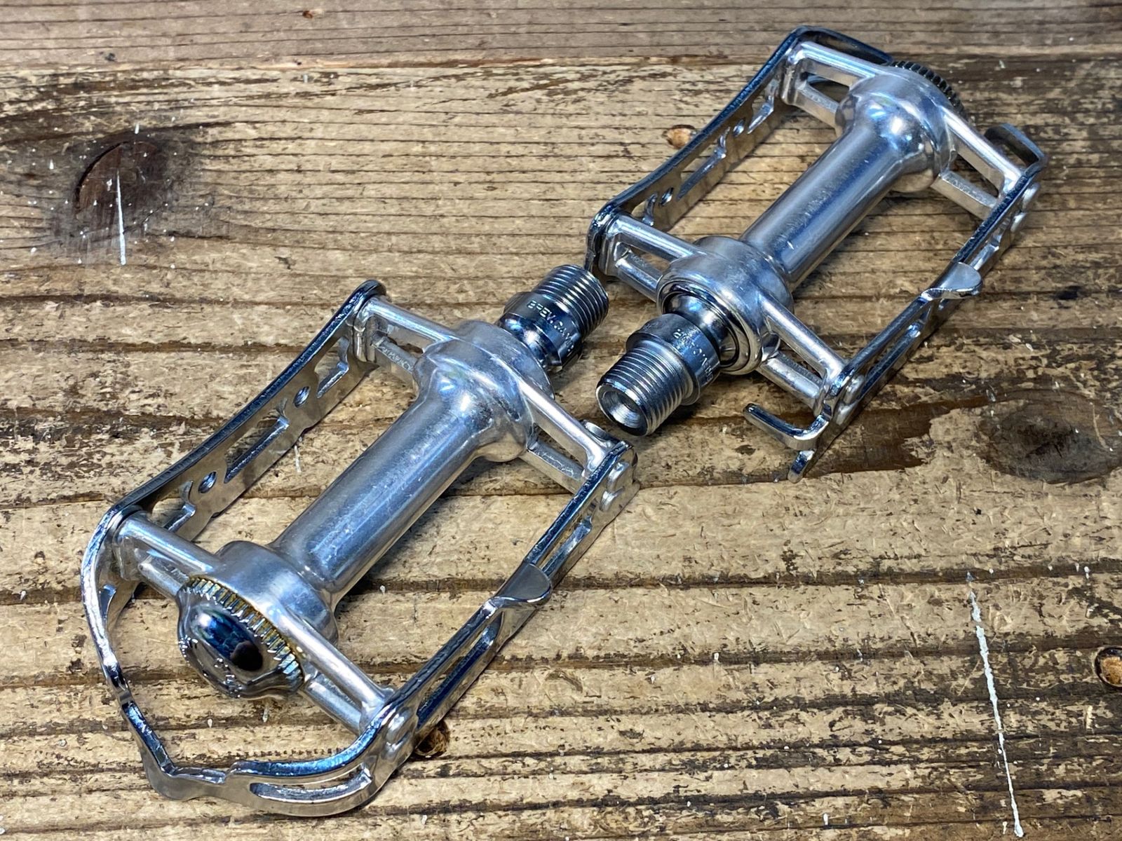 JE808 カンパニョーロ Campagnolo レコード RECORD フラットペダル