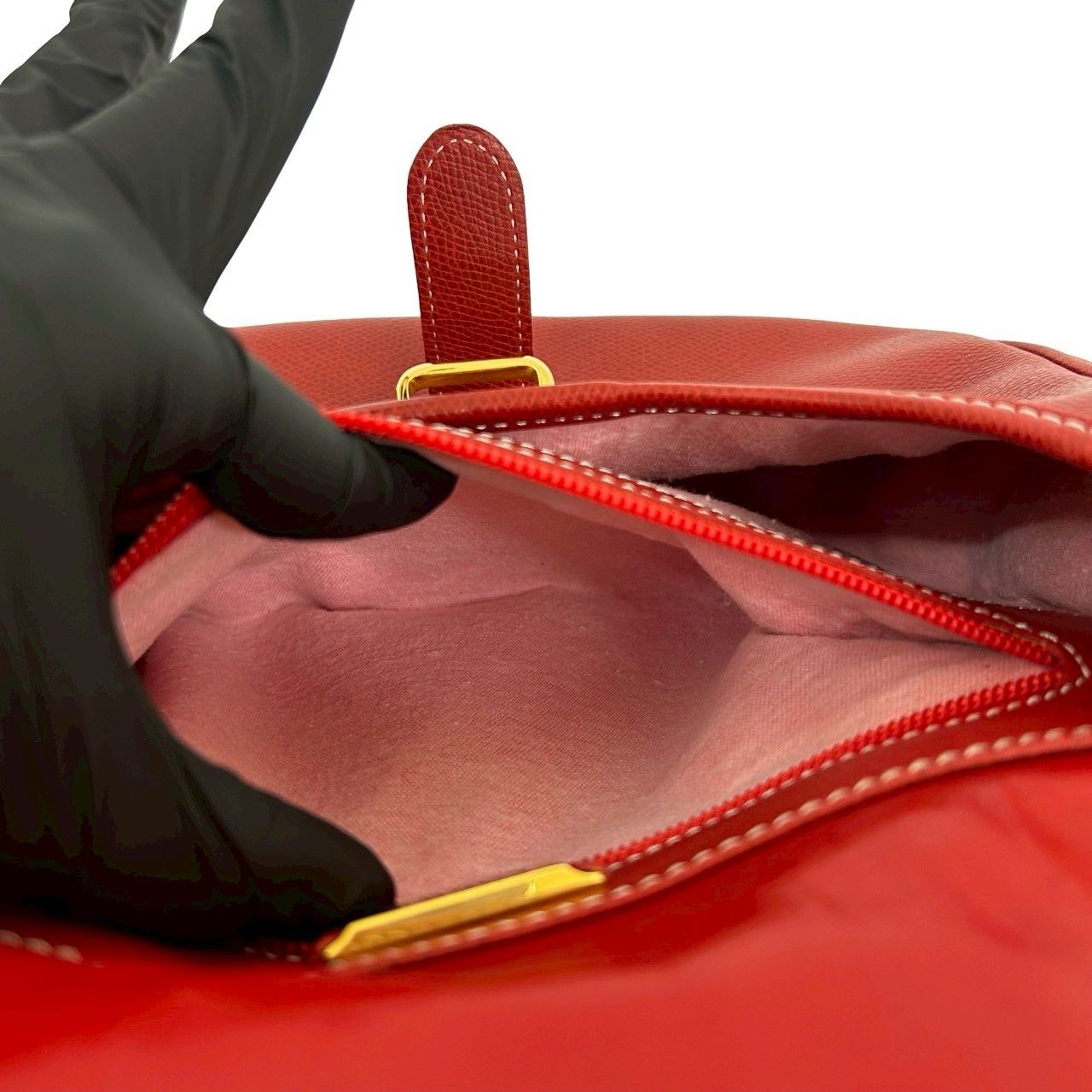 極 美品 ロエベ ヴィンテージ レザー ショルダーバッグ ポシェット LOEWE 極 美品 ロエベ ヴィンテージ アナグラム 型押し ロゴ