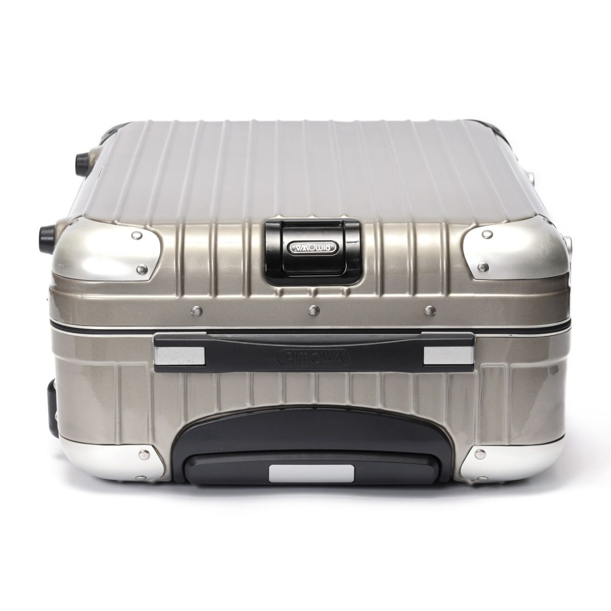 RIMOWA リモワ リンボ ブラック 機内持ち込み TSAロック 890.52 日本で