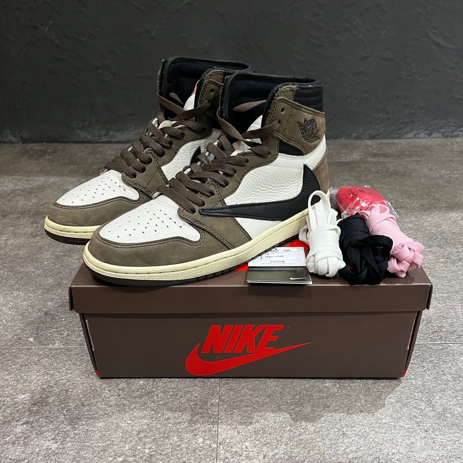 国内正規 TRAVIS SCOTT NIKE AIR JORDAN 1 HI OG TS SP DARK MOCHA 