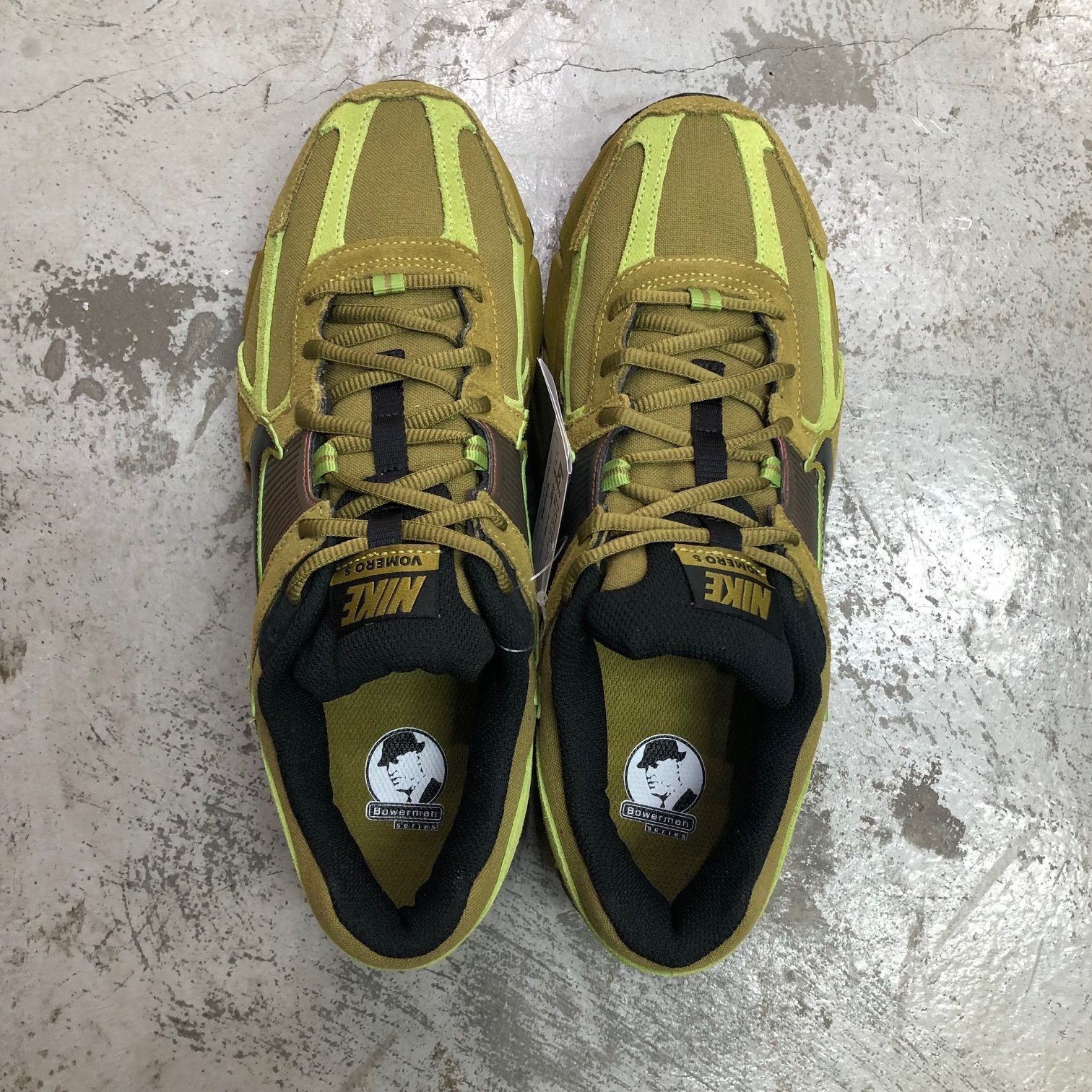 国内正規 新品 NIKE Zoom Vomero 5 Pacific Moss FJ1910-300 