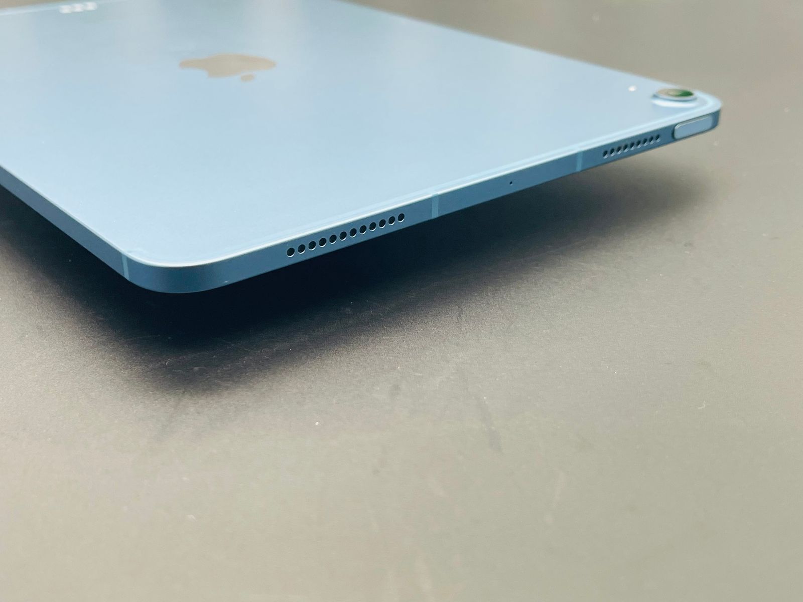 iPad Air 第5世代 Wi-Fi+Cellularモデル 64GB ブルー ランクC iPad Air 第5世代 Wi-Fi+Cellularモデル 64GB ブルー ランクC