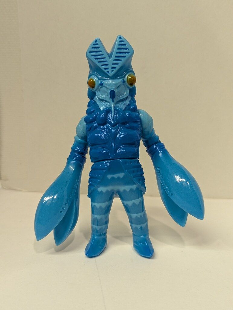 MAXTOY ミニソフビ怪獣倉庫 バルタン星人 ブルークラッシュラメ×シルバー MAXTOY ミニソフビ怪獣倉庫 バルタン星人 ブルークラッシュラメ