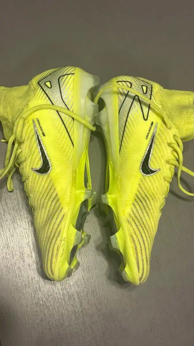 ナイキ マーキュリアル シューFL10 エリート 270