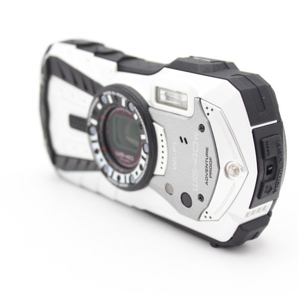 ショット数5枚！□ほぼ新品□ RICOH 防水デジタルカメラ RICOH