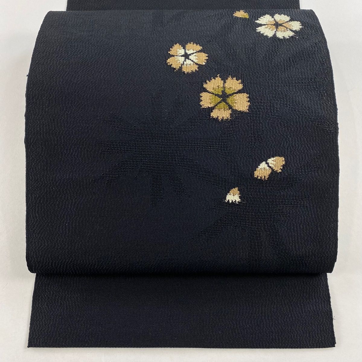 名古屋帯 秀品 八寸名古屋帯 夏帯 松葉仕立て 花 麻の葉 黒 正絹