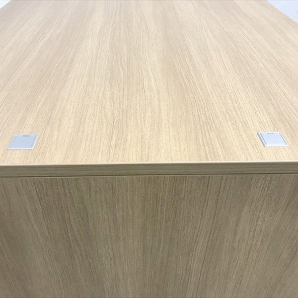 オカムラ 木目調ブラウン