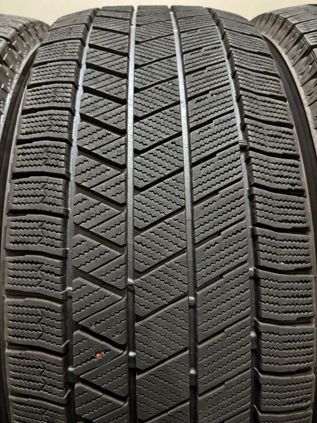 55R18 BRIDGESTONE