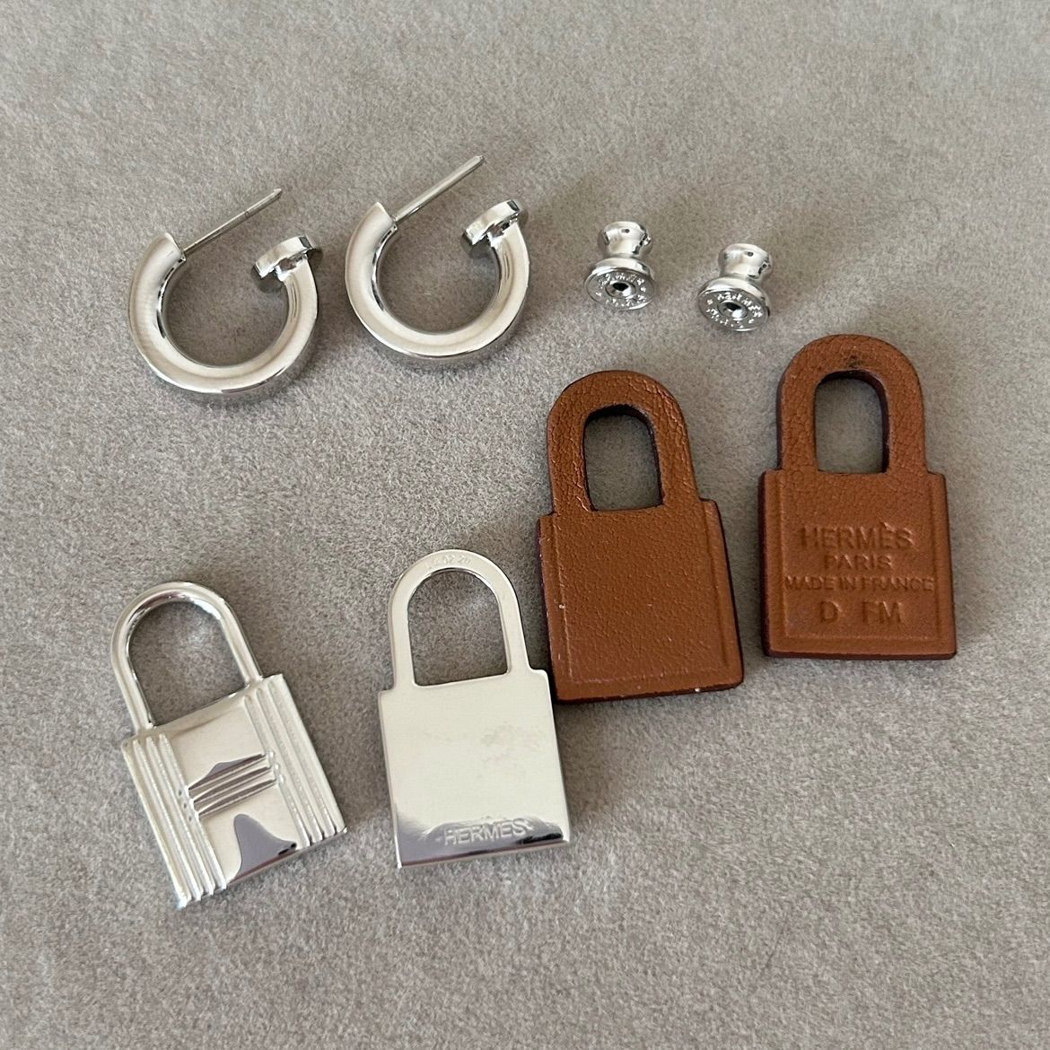 【超美品】HERMES エルメス オーケリー ピアス シルバー ブラウン D刻印 超美品】HERMES エルメス オーケリー ピアス シルバー ブラウン