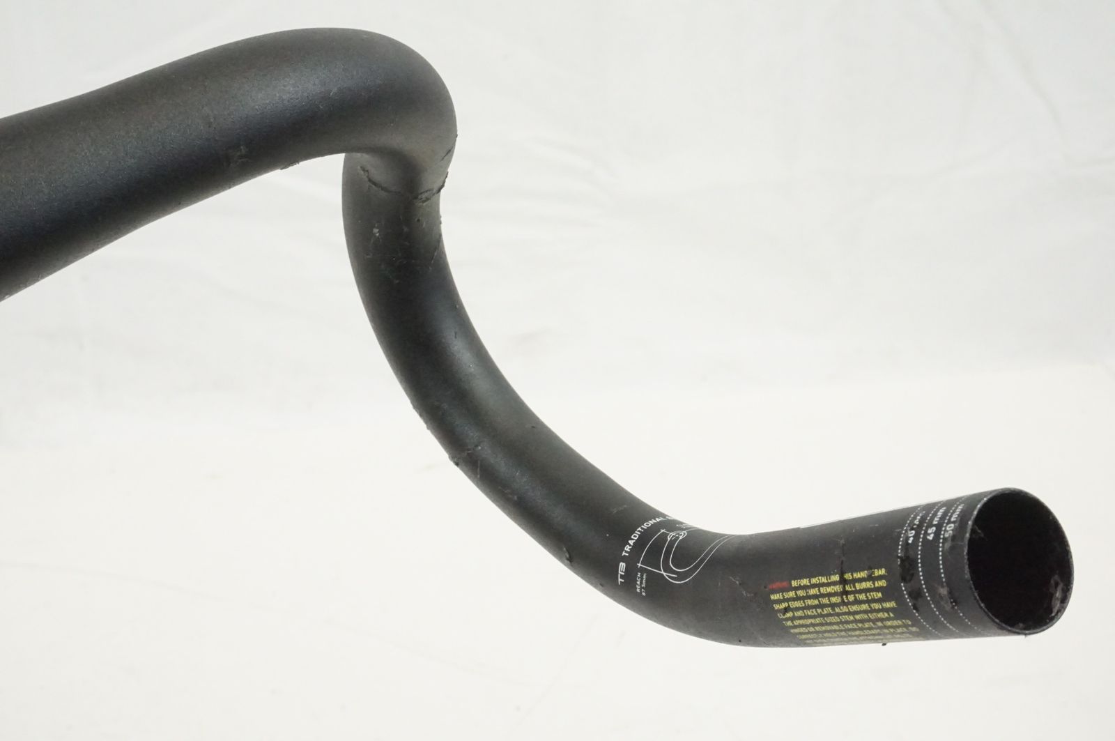 SALSA 「サルサ」 φ31.8 530mm ハンドル / バイチャリ浦和ベース