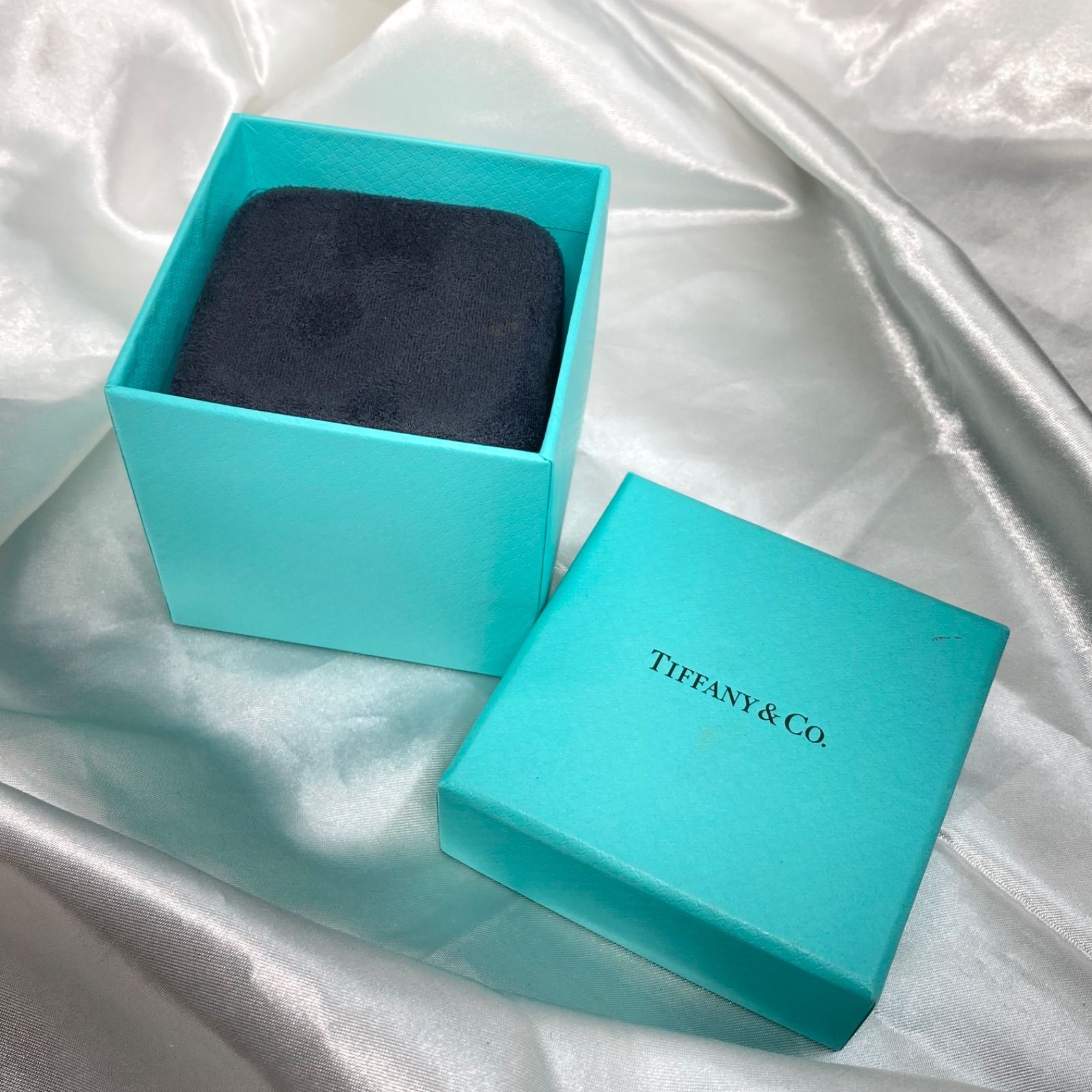 ティファニー（Tiffany＆Co.) リングケース ジュエリーボックス
