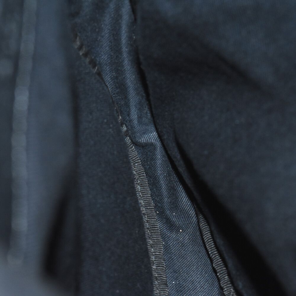 GIVENCHY (ジバンシィ) UT3 ロゴ ナイロン ショルダー ボディ バッグ  