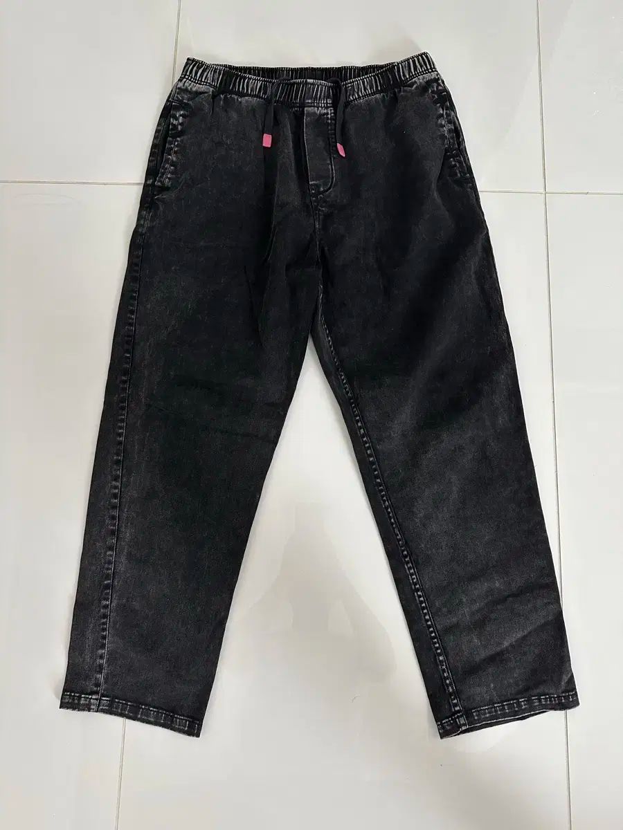 DEUS ブラックデニム デニム ISTJ VENDING MACHINE Ver. パンツ