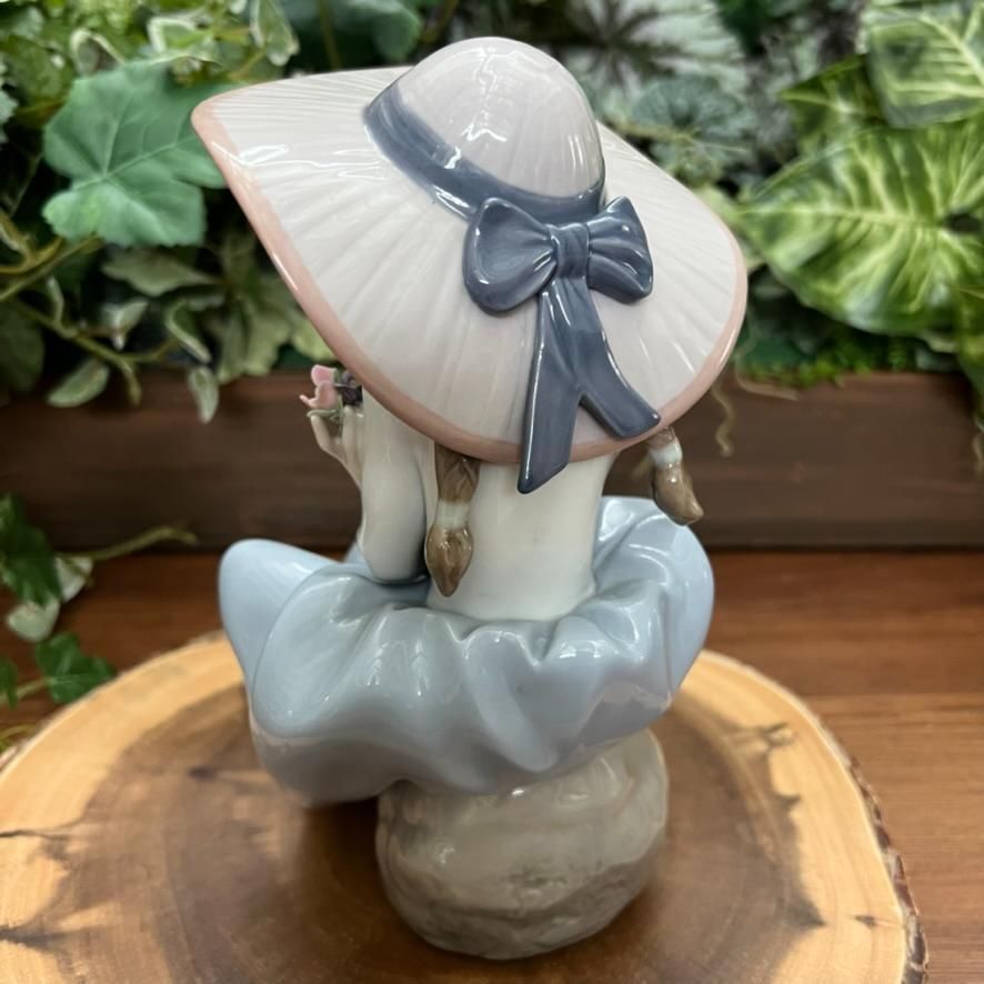 お得な特別割引価格） LLADRO リヤドロ 花の香りにつつまれて asakusa