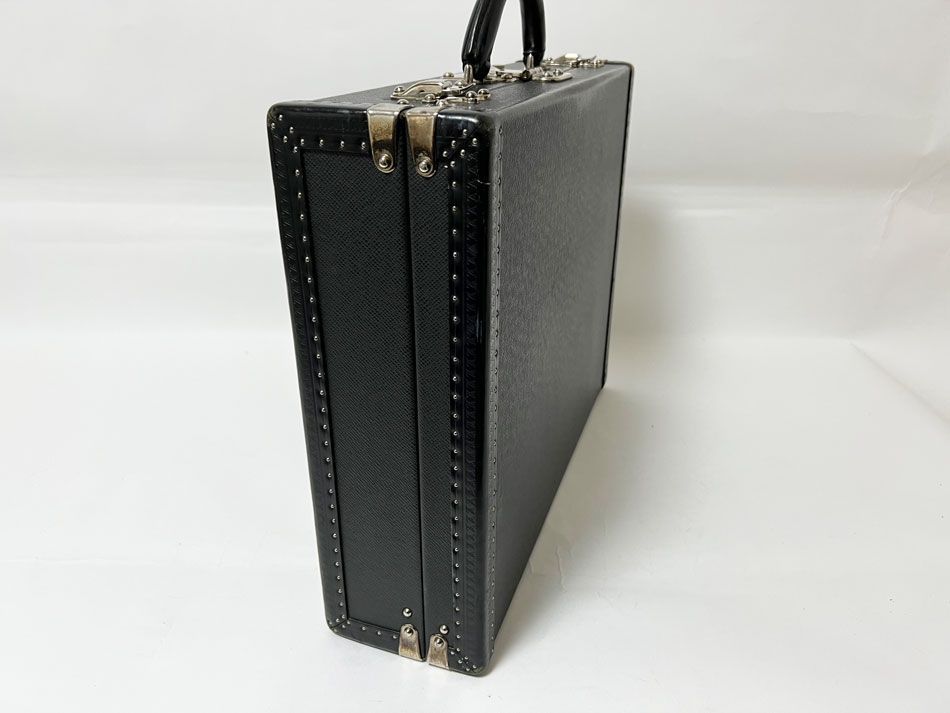 VUITTON ルイヴィトン