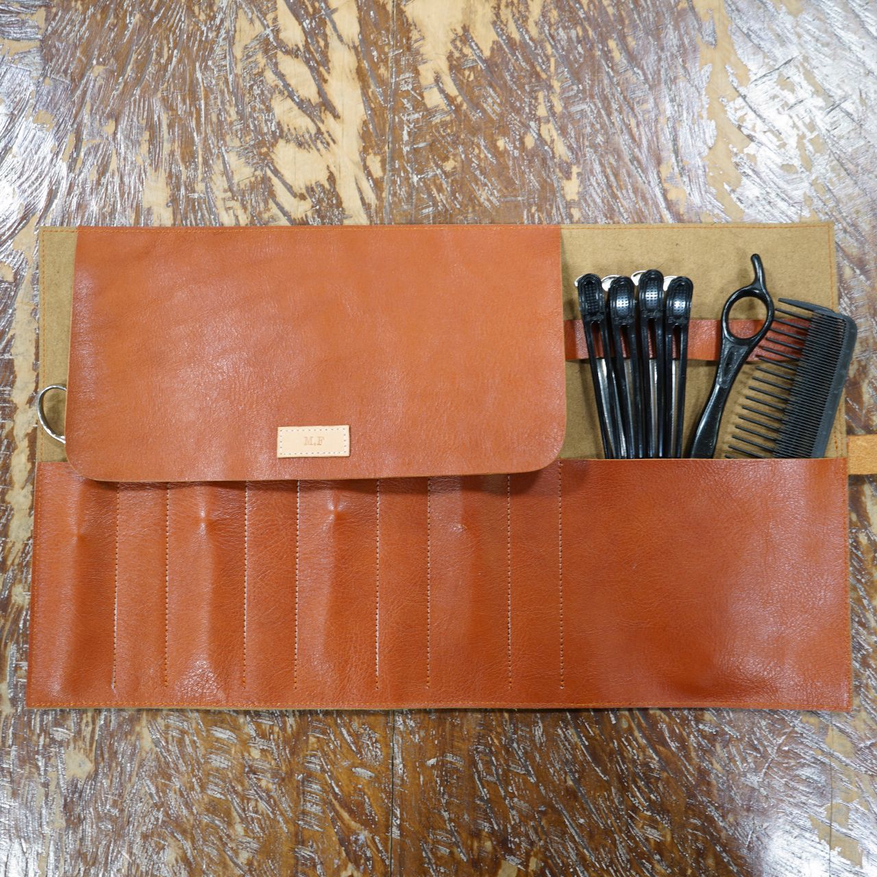 牛革キャメルブラウンのロールシザーケース 牛革キャメルブラウンの