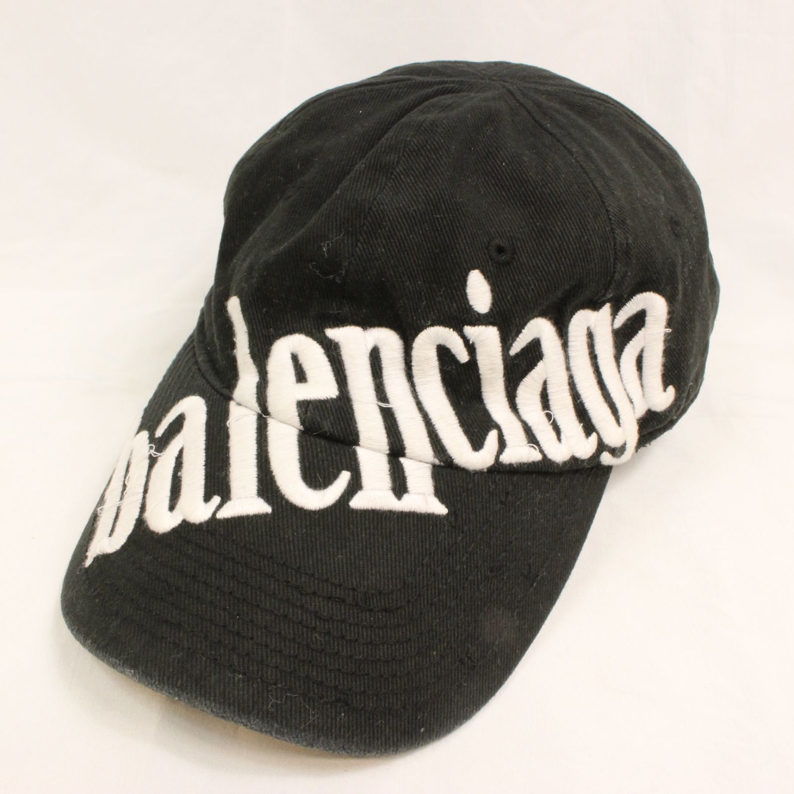 BALENCIAGA バレンシアガ キャップ ヴィンテージ加工 ロゴ刺繍 デニムキャップ ヴィンテージ加工 ロゴ刺繍 グレー（2021/10/02