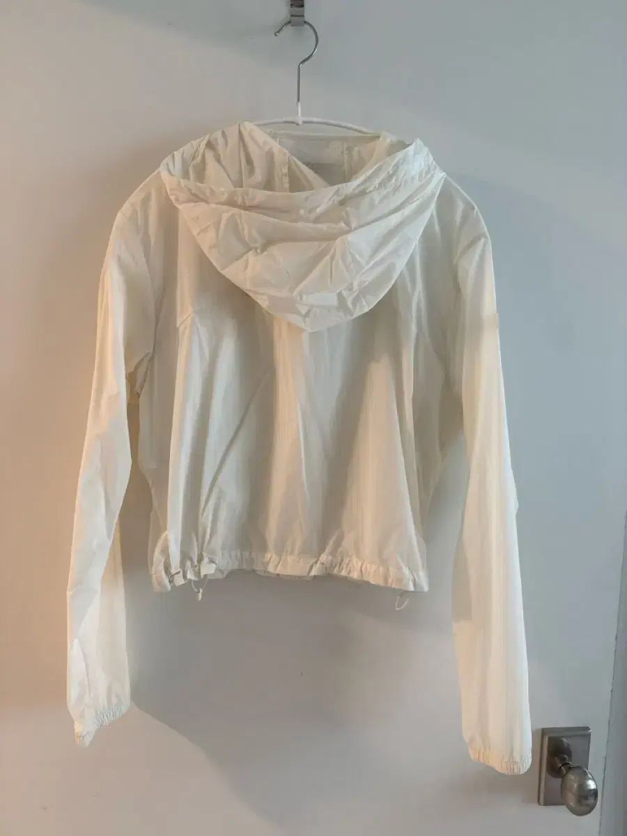 ディスカバリー ウィンドブレーカー 95 サイズ