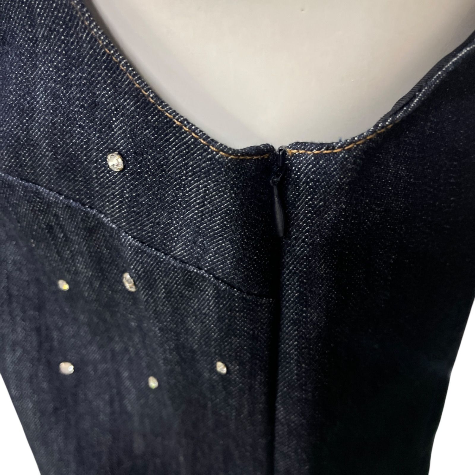 極美品 ミュウミュウ MIU MIU リボン、ビジューが可愛い デニム