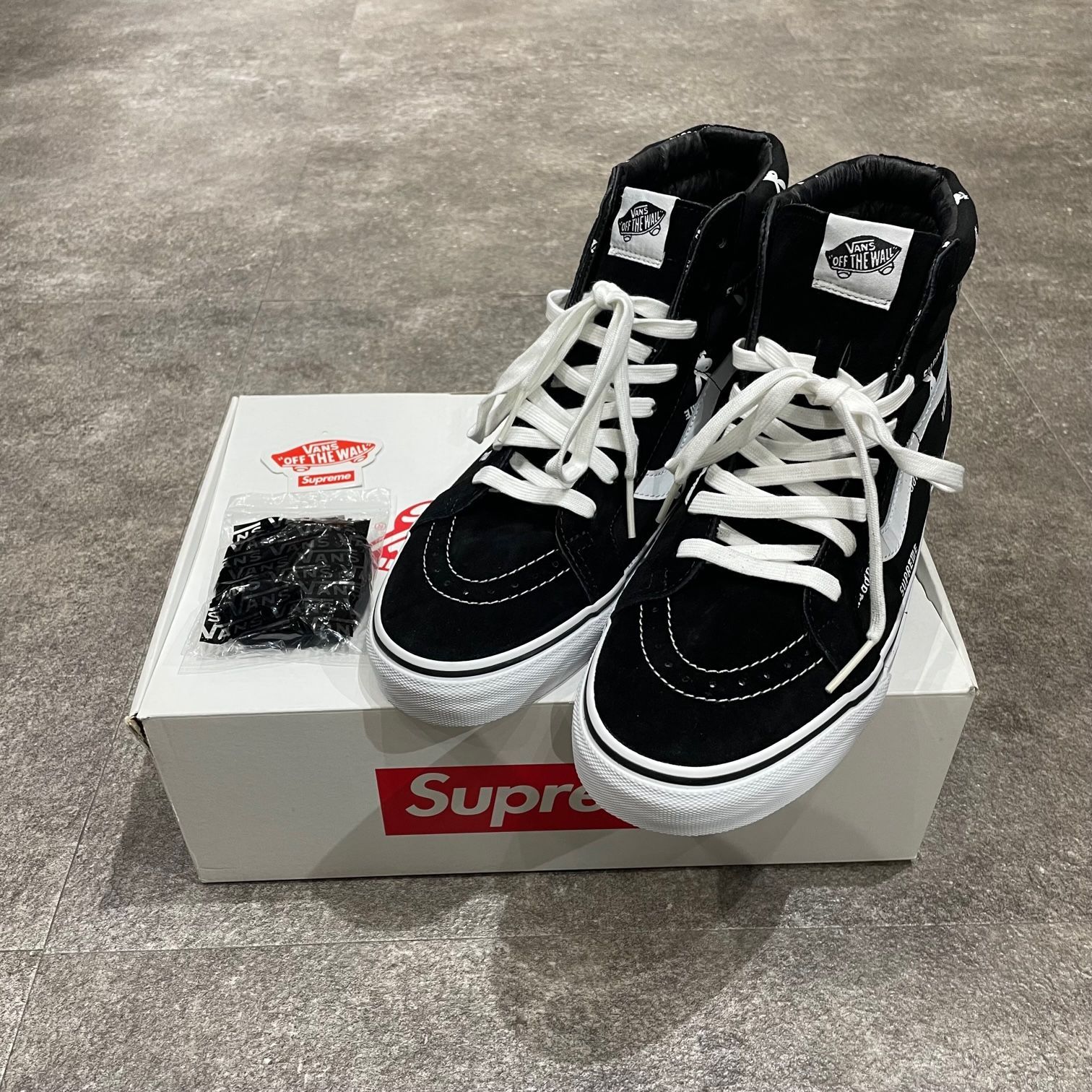 カラーブラック新品未使用 Supreme Vans Playboy ブラック26.5