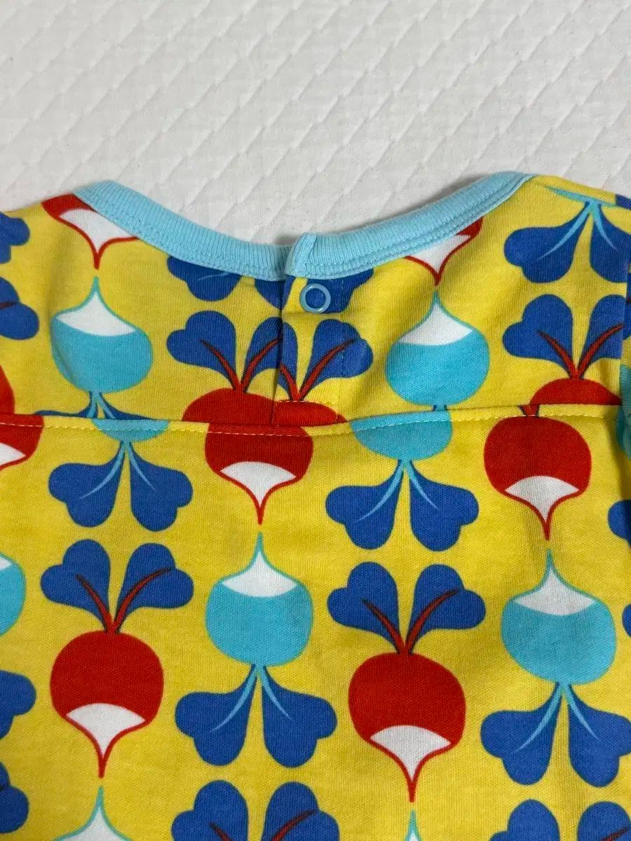 長袖Tシャツ