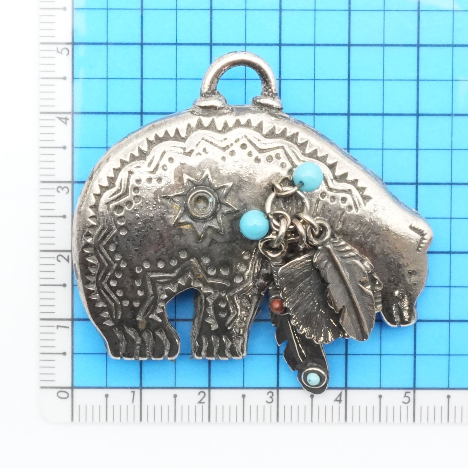 ナバホ族 ターコイズ＆シルバー ペンダント インディアンジュエリー ナバホ族 クマ フェザー ネックレストップ ターコイズ⁄24-4893S 楽天