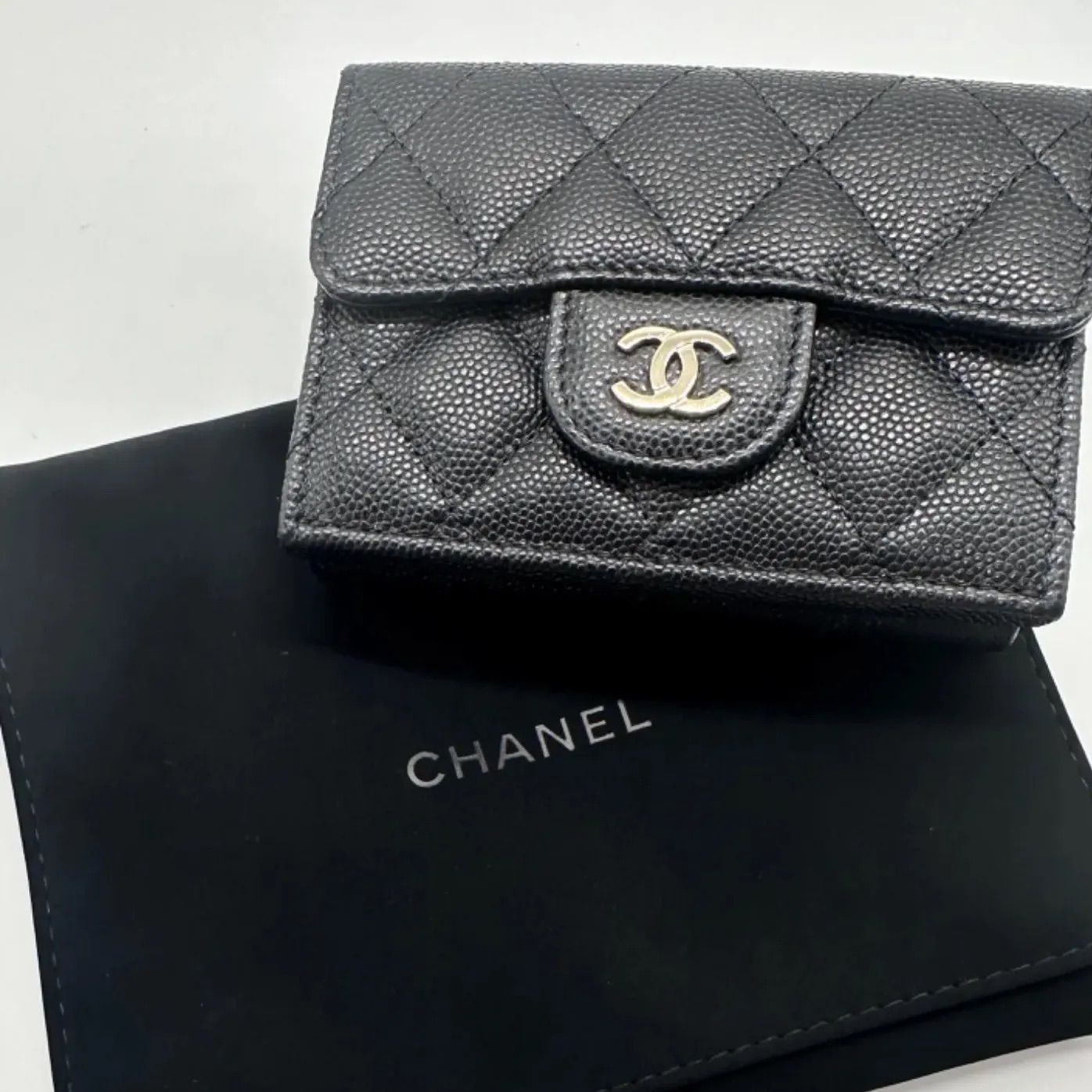 【最新シール2022秋冬〜】CHANELシャネルキャビアスキン財布３つ折り