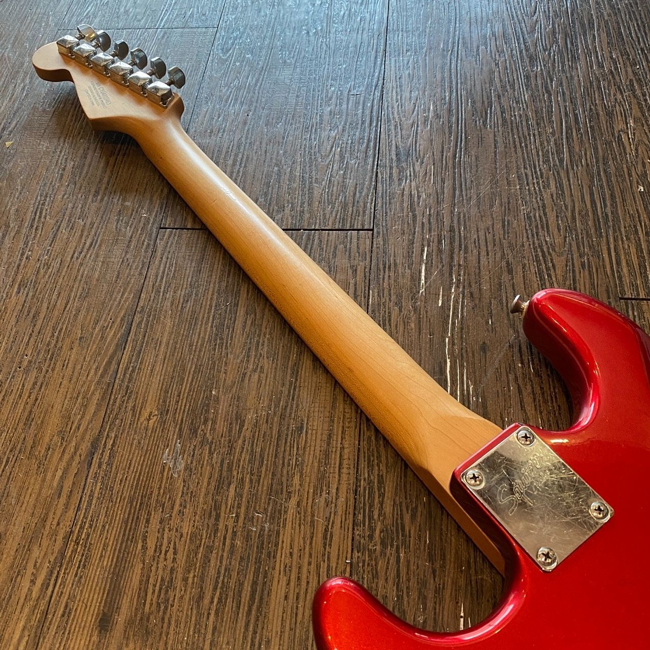 【人気のCAR】Squier by fender ストラトキャスター　2004年 人気のCAR】Squier by fender ストラトキャスター 2004年 人気の