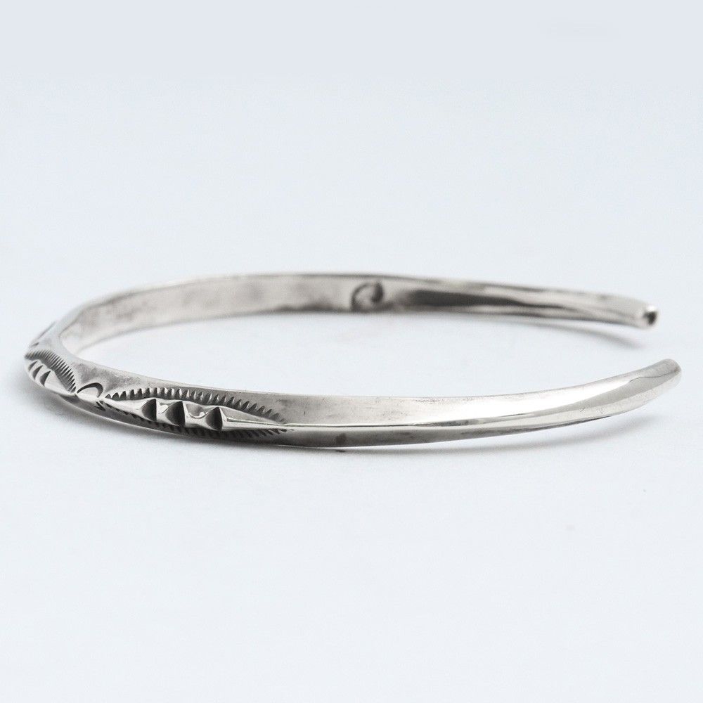LARRY SMITH EXTRA THIN TRIANGLE BANGLE 3POINT - メルカリ