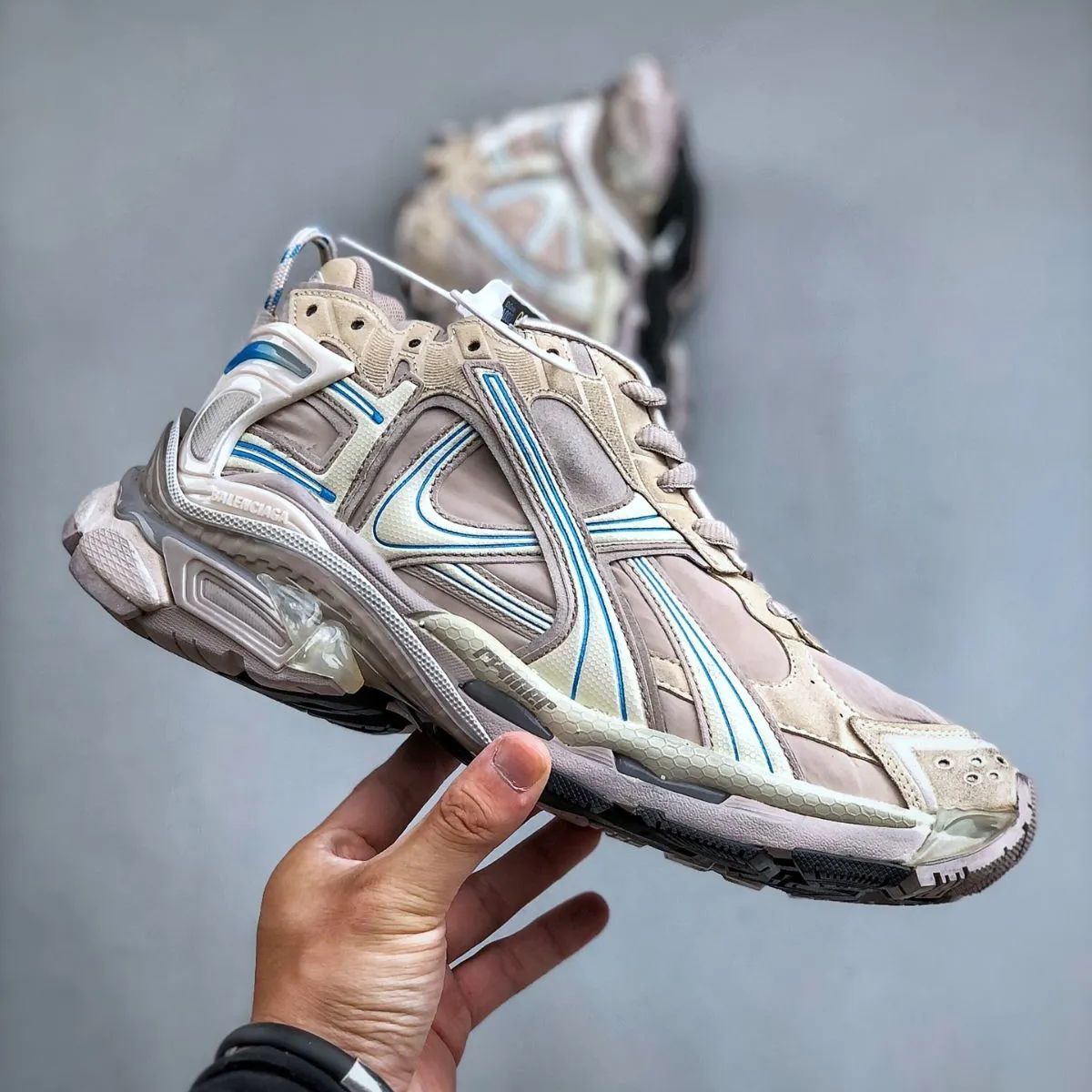 未使用 BALENCIAGA バレンシアガ RUNNER スニーカー 43 未使用 BALENCIAGA バレンシアガ RUNNER スニーカー 43