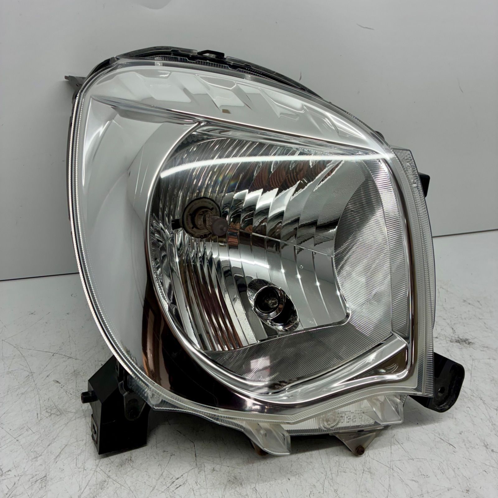 モコMG22S左ヘッドライト モコ ☆MG22S モコ ヘッドライト 左側 中古品