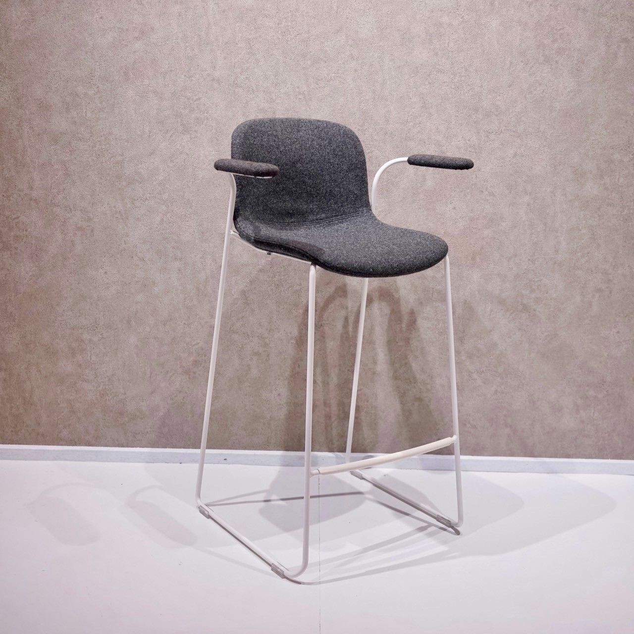 MAGIS/マジス TROY STOOL/トロイ スツールスタッキング可能 展示品