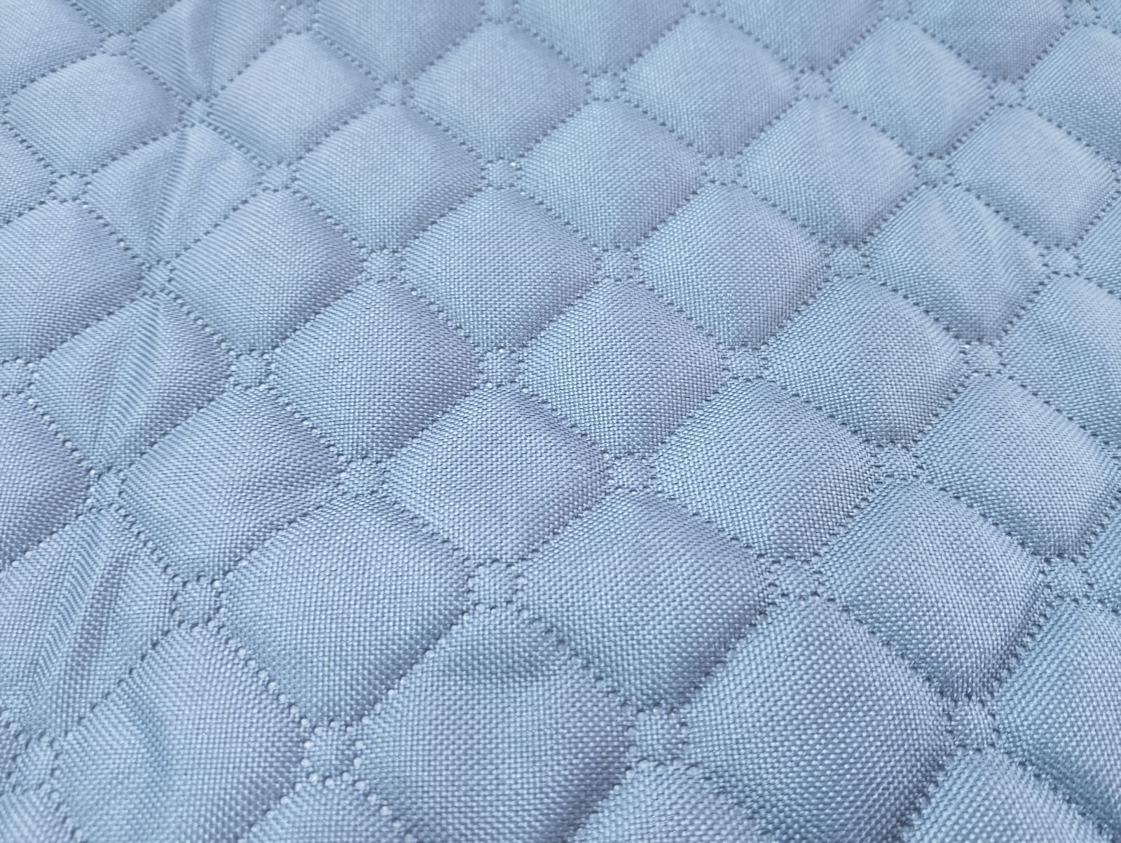 衣類収納 湿気除去