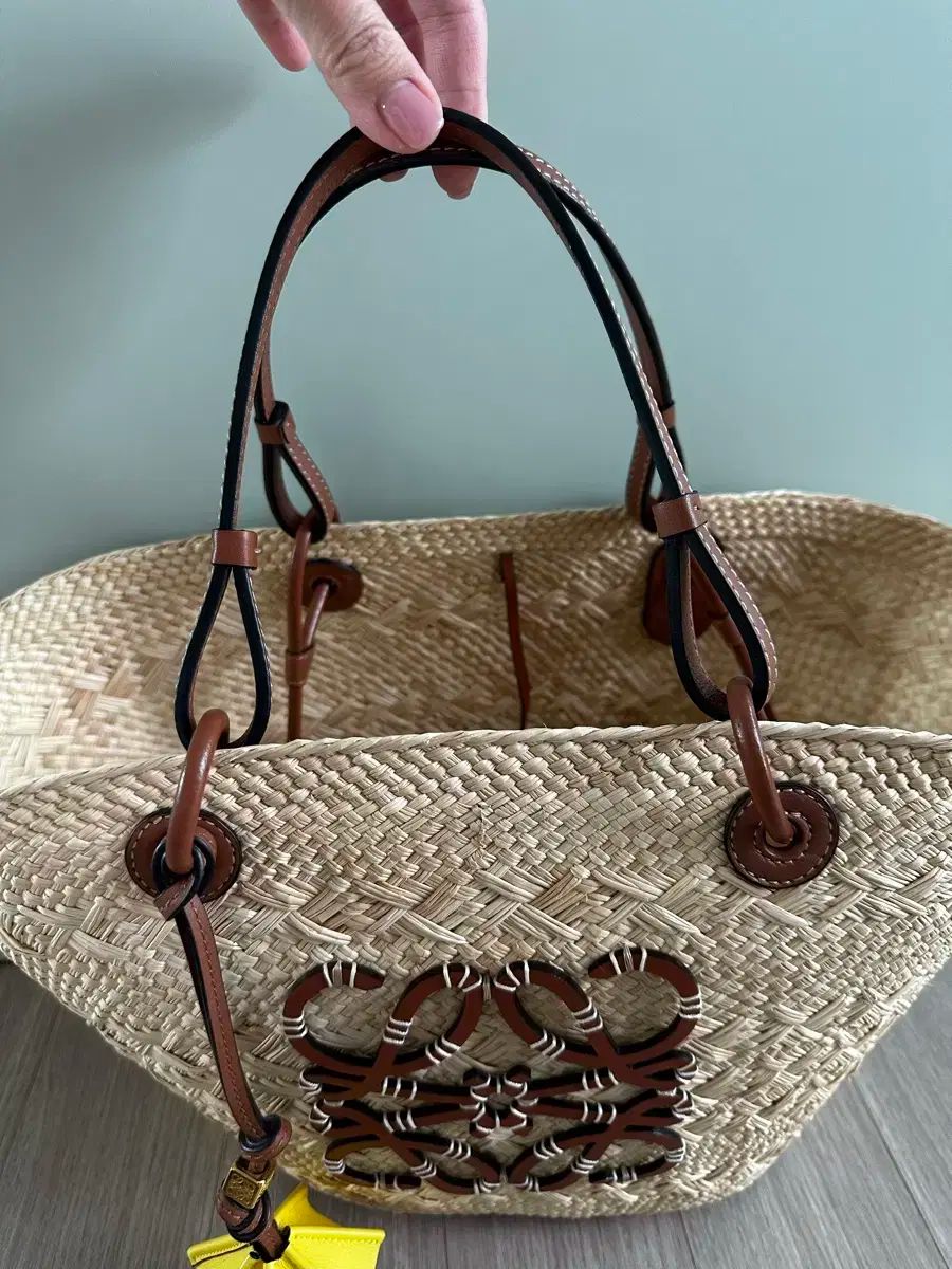【SALE】2025SS LOEWE バスケットバッグ ミディアムサイズ LOEWE(ロエベ) バスケットバッグ ミディアム (スイカ) バッグ
