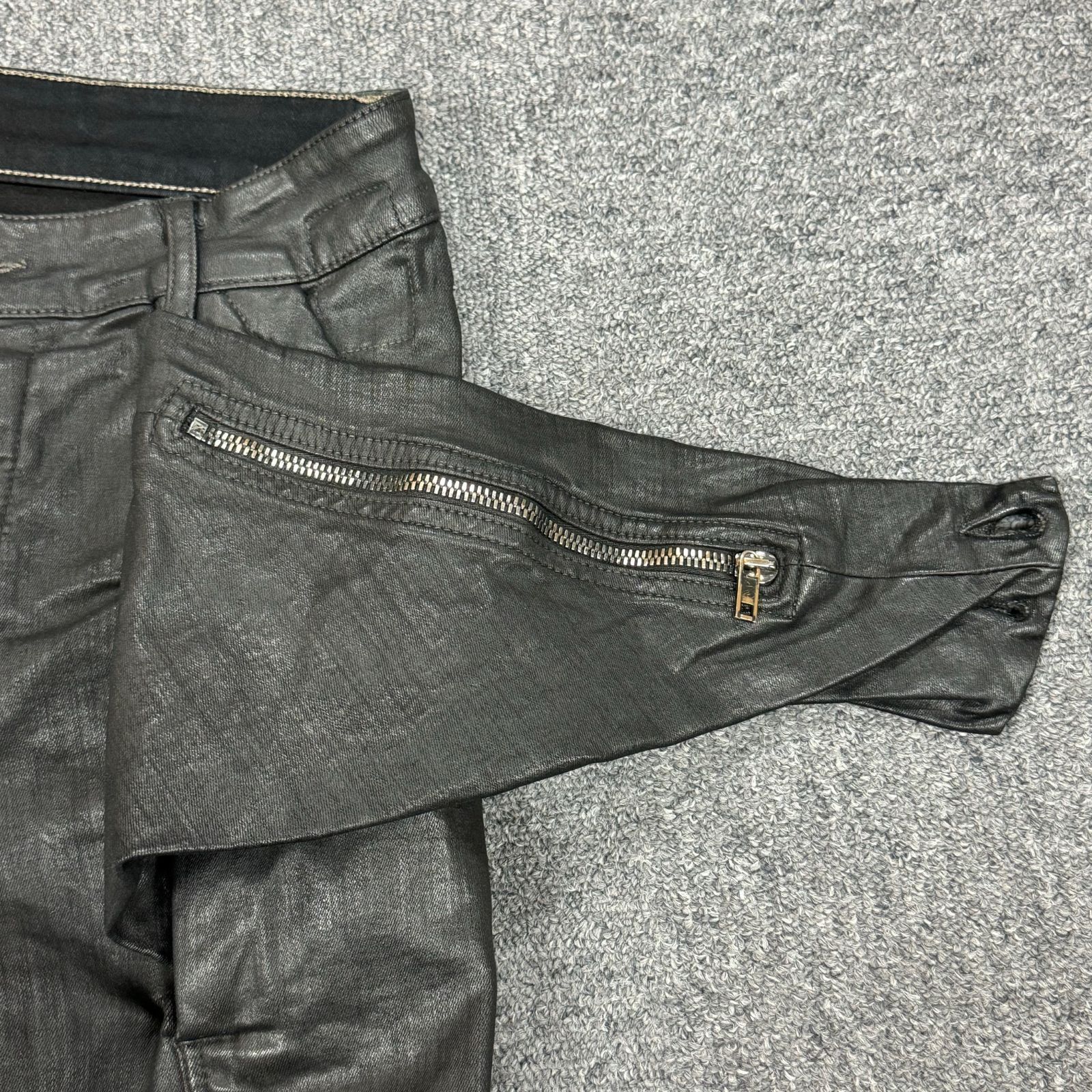 【RICK OWENS DRKSHDW】グレー スキニージーンズ RICK OWENS DRKSHDW コーティングストレッチスキニーデニム