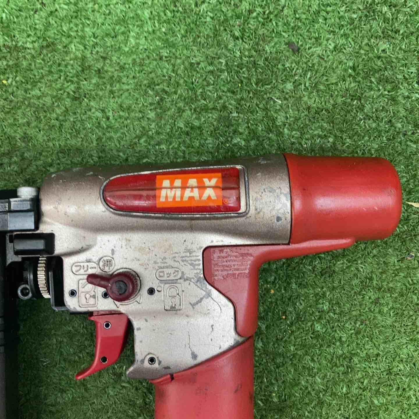 MAX