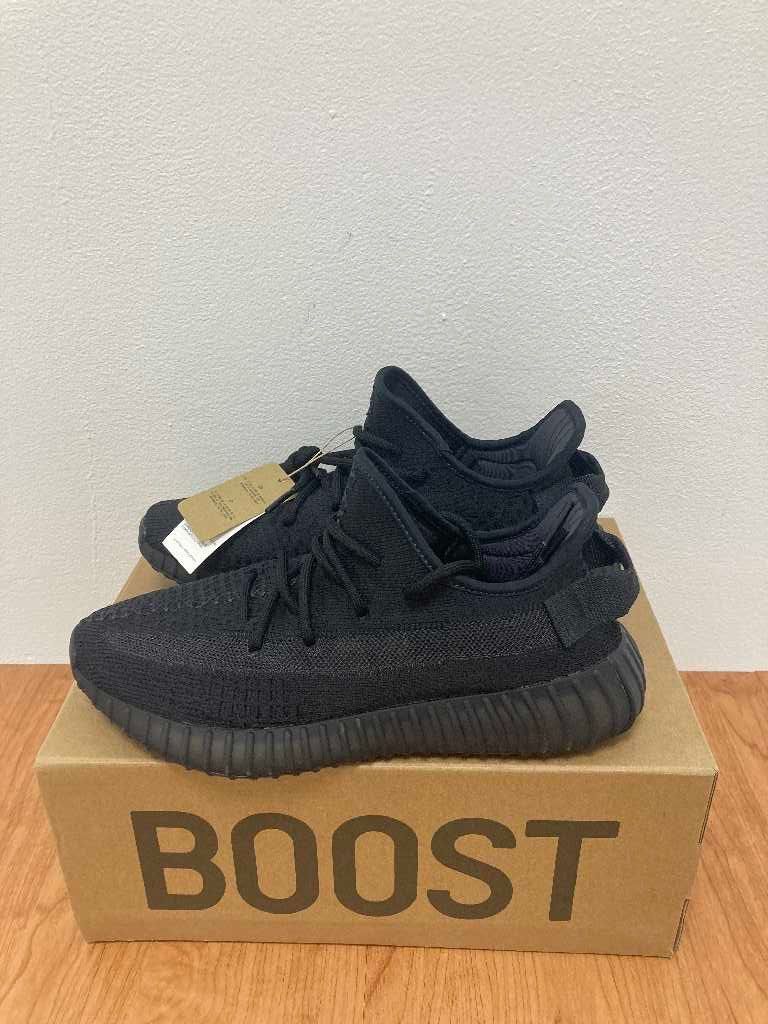 アディダス カニエウエスト YEEZY BOOST 350 V2 ONYX HQ4540 イージー 