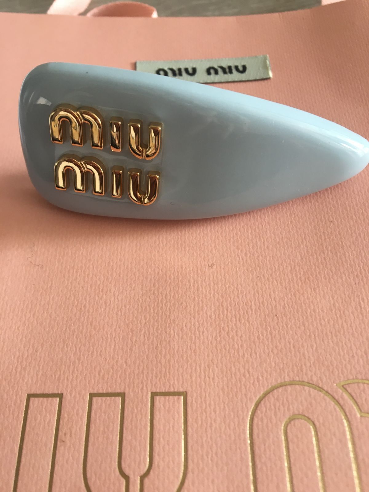 MIUMIU ヘアクリップ - メルカリ