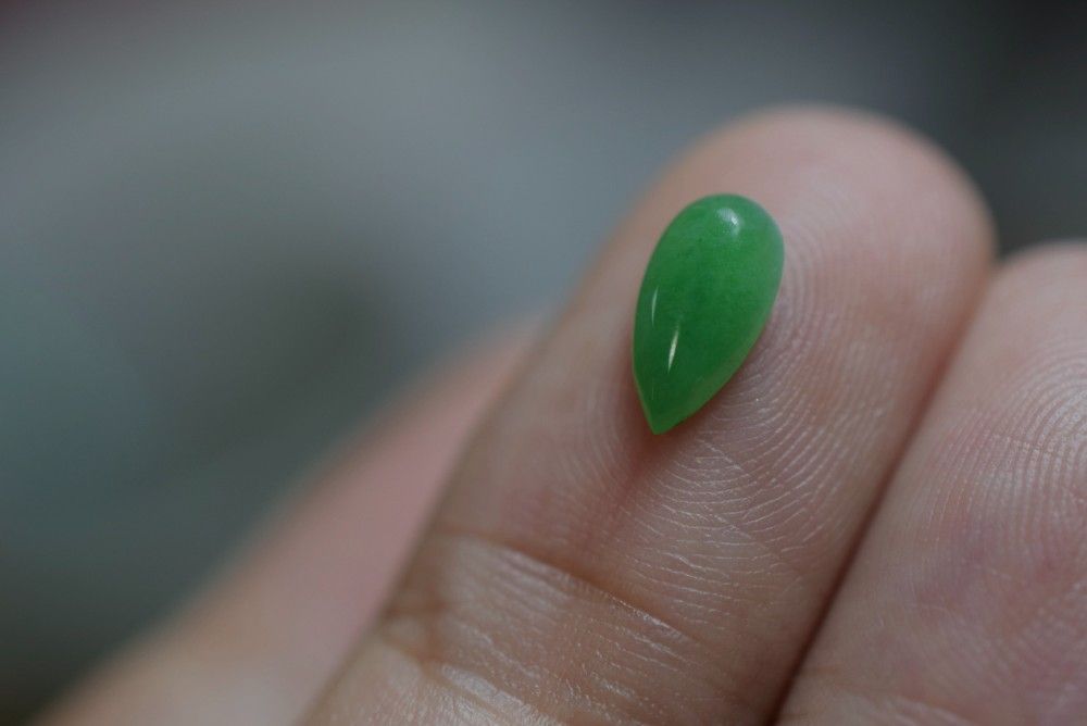 RS11-86 氷糯種 果緑 ミャンマー産A貨 本翡翠 ルース 硬玉 ジェダイト 