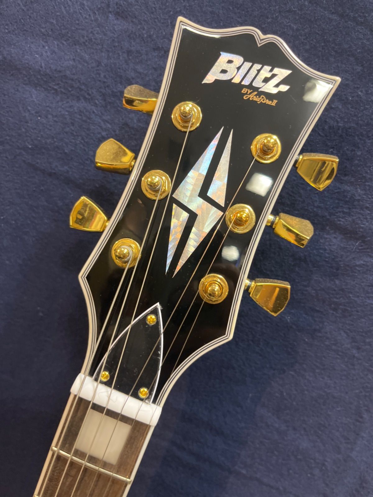 BLITZbyARIA ブリッツ エレキギター BLP-CST WH ケース付属 Amazon | BLITZbyARIA ブリッツ エレキギター BLP-CST WH ケース