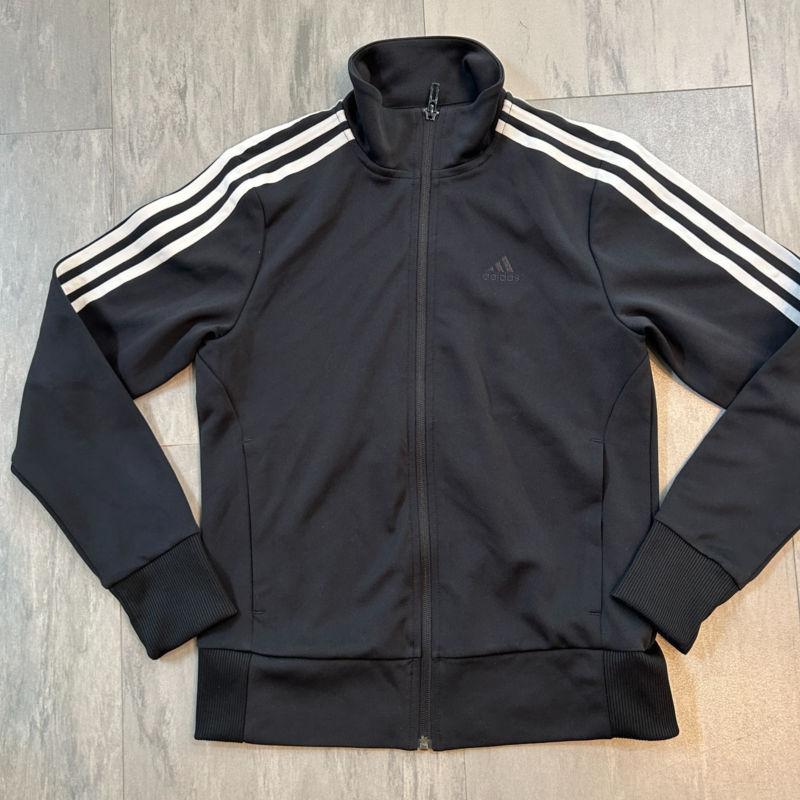 adidas ジップアップジャケット S 黒 adidas ジップアップジャケット J